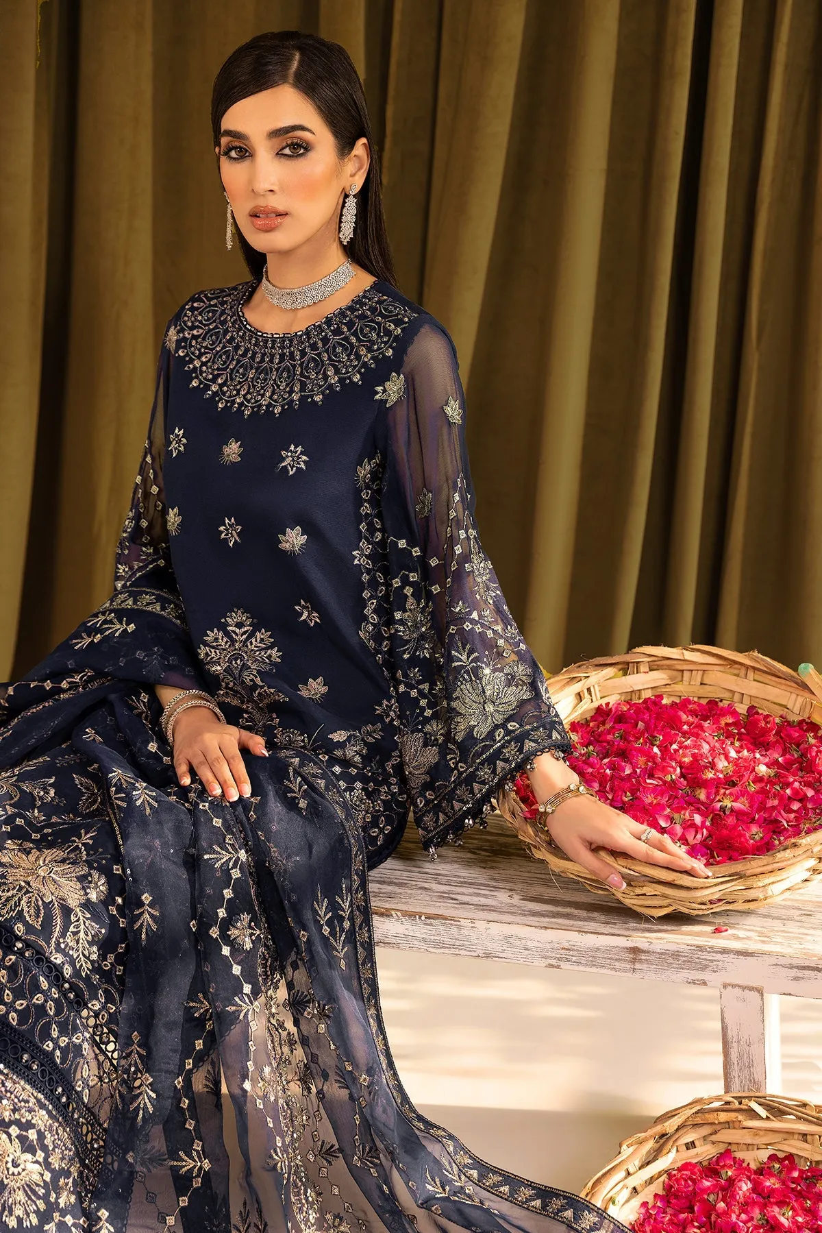 Alizeh Mehfil-e-Uroos Formal Collection – Daim - V16D08 Embroidered Chiffon Blue