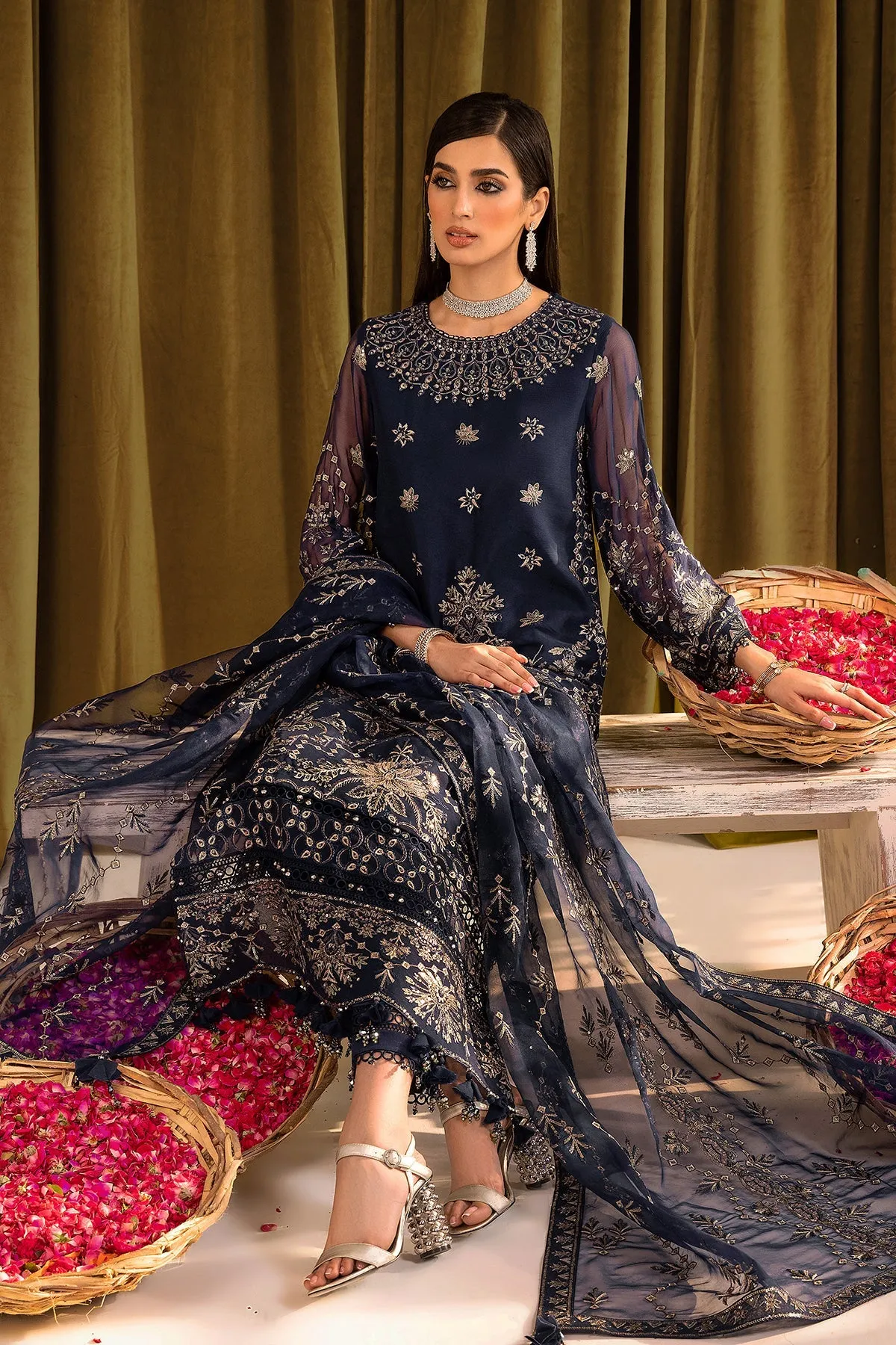 Alizeh Mehfil-e-Uroos Formal Collection – Daim - V16D08 Embroidered Chiffon Blue